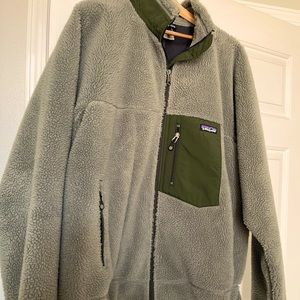 Patagonia zip up green fleece